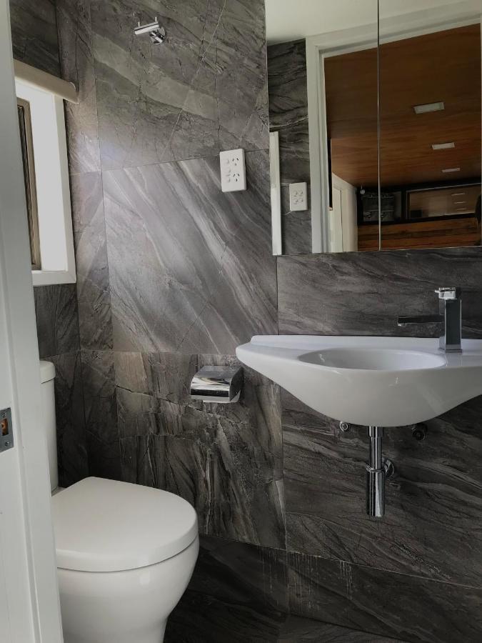 Onehunga Garden Tinyhouse With Parking Hotel Auckland Exterior foto